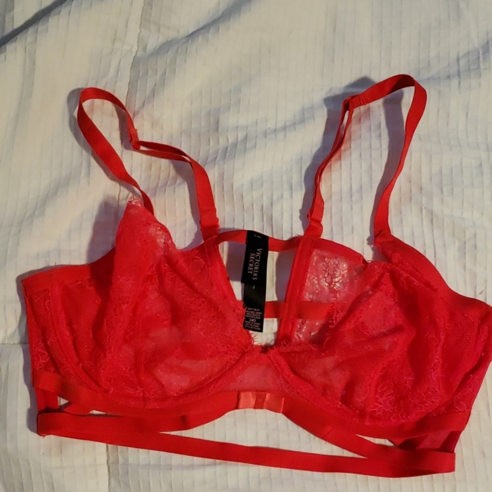 Sexy VS lace unlined semi bra